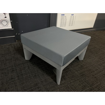 Flite Beam 3 Seater with Side Table Grey