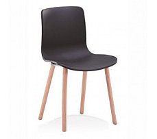 Acti 4T Visitor Chair Beech Legs Black