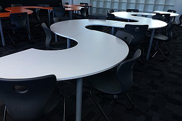 Whyalla High, Podz Kidney tables with VE Flex cantilever chairs